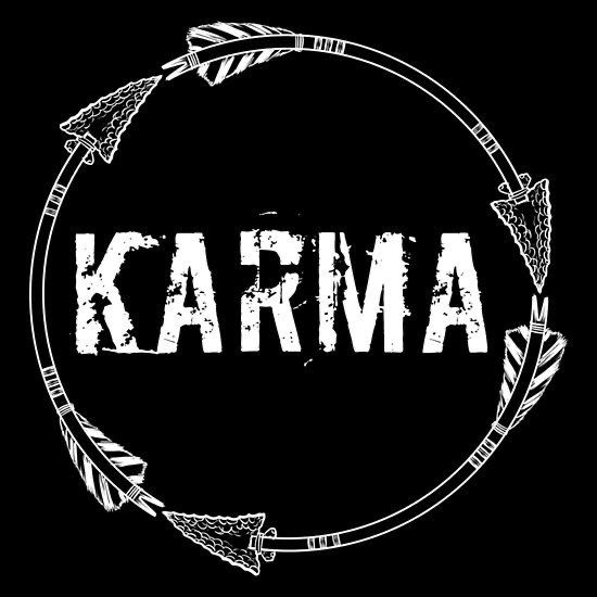 Hubungan antara karma dan astrologi: bagaimana zodiak memengaruhi perjalanan spiritual dan kehidupan seseorang.